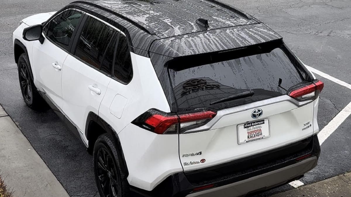 Consumer Reports 10 Best Suvs You Can Buy Right Now 3 Toyotas Made